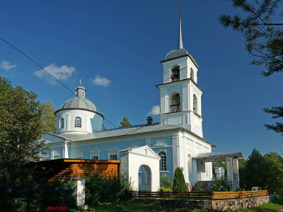 Церковь Тихвинской иконы Божьей Матери.